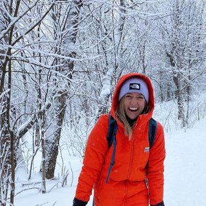 Meet your Posher, Cassandra